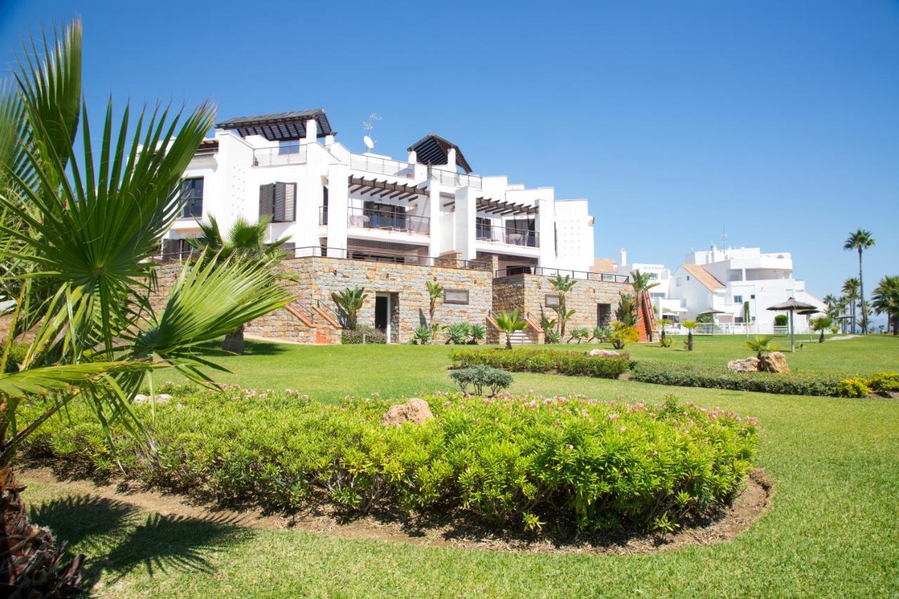 Casas Del Mar Boutique Apartment Casares Exterior photo
